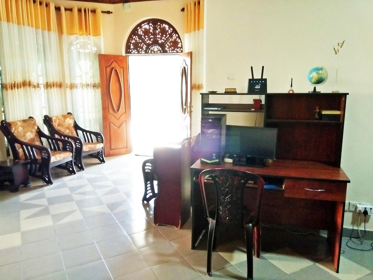 Ruslanka Homestay Ettukala Kültér fotó